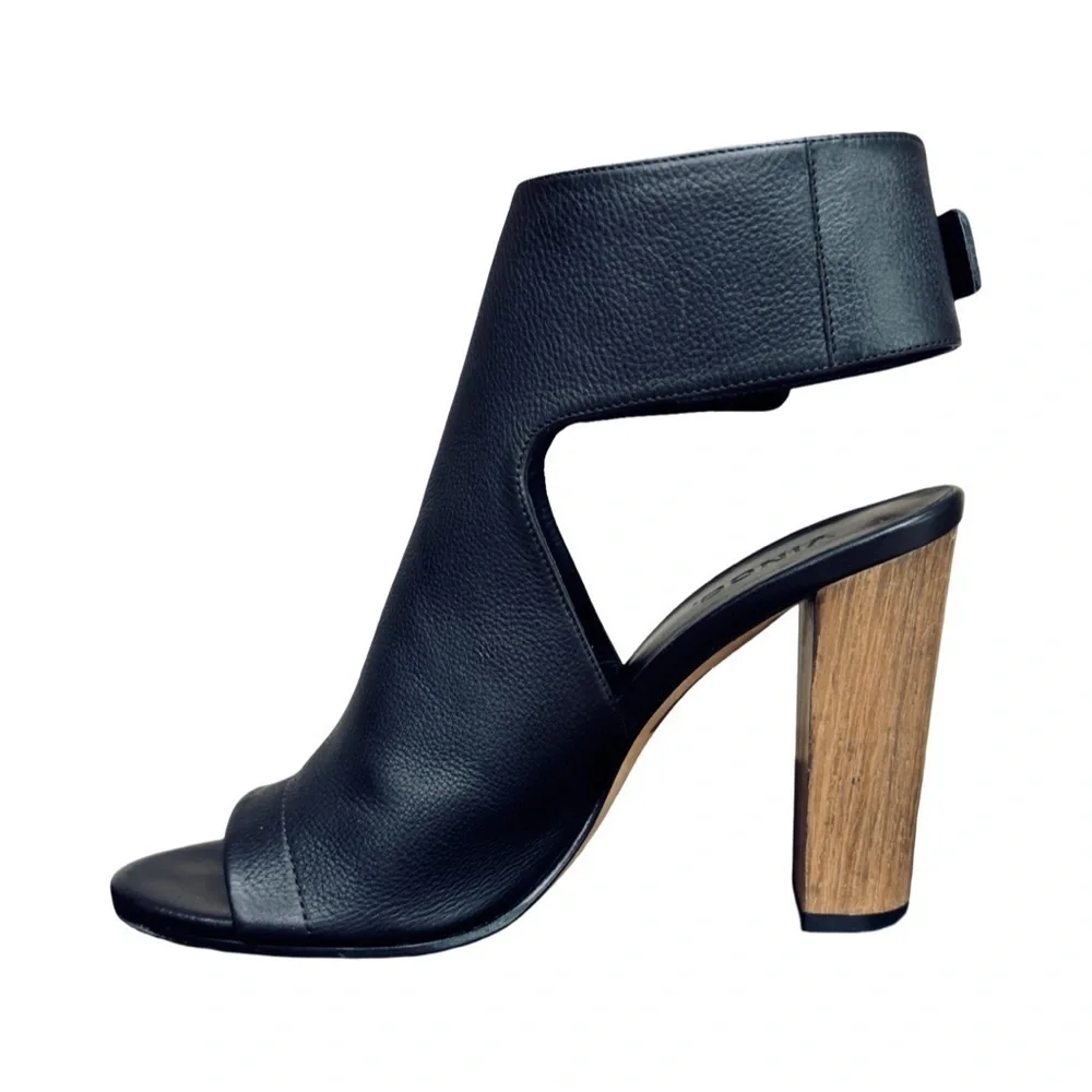 Vince “Addie” Black Leather Open Toe Booties Size 9